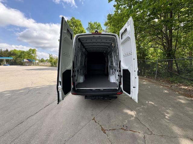 2025 Mercedes-Benz Sprinter Cargo Van 2500 High Roof I4 Diesel HO 170" RWD